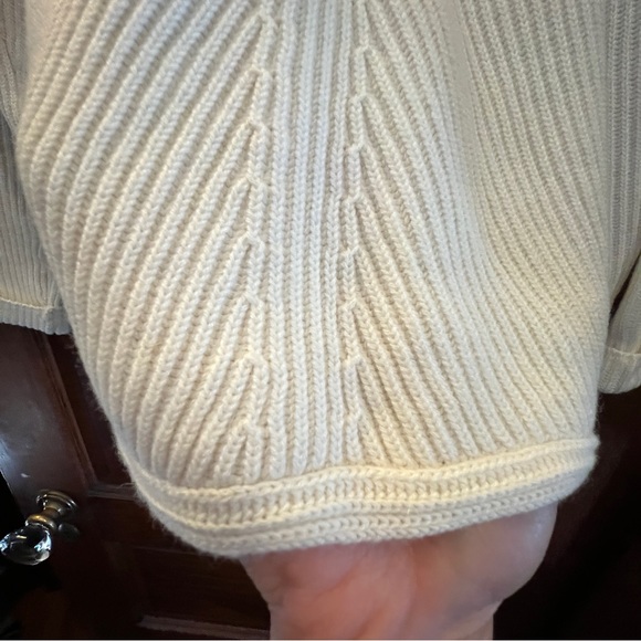 Babaton Aritzia Ivory mock neck sweater NWT size L - Picture 3 of 11